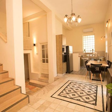 Historic 4-Bedroom Gem With Private Garden, Steps From Old City & Mamila Complex Kudüs Dış mekan fotoğraf